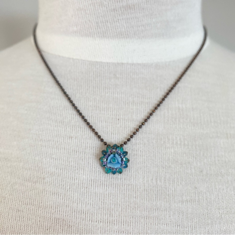 Vintage Satellite Paris Daintly Flower Pendant Necklace